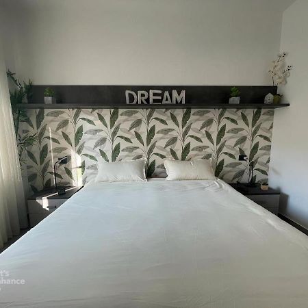 R39 Modern Apartment With Private Parking Mailand Exterior foto